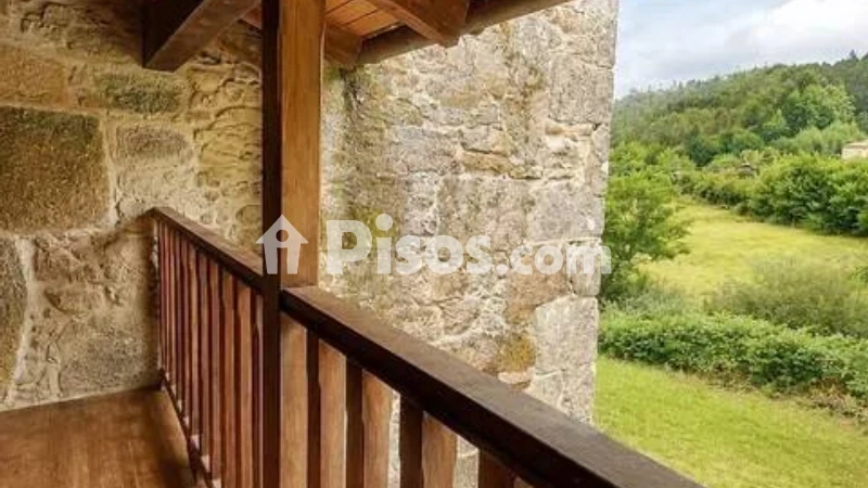 Casa rústica en venta en Calle Rodeiro Nn