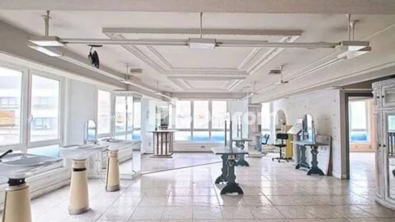 Local comercial en venta en Calle de Juan Flórez, cerca de Calle Sinfónica de Galicia
