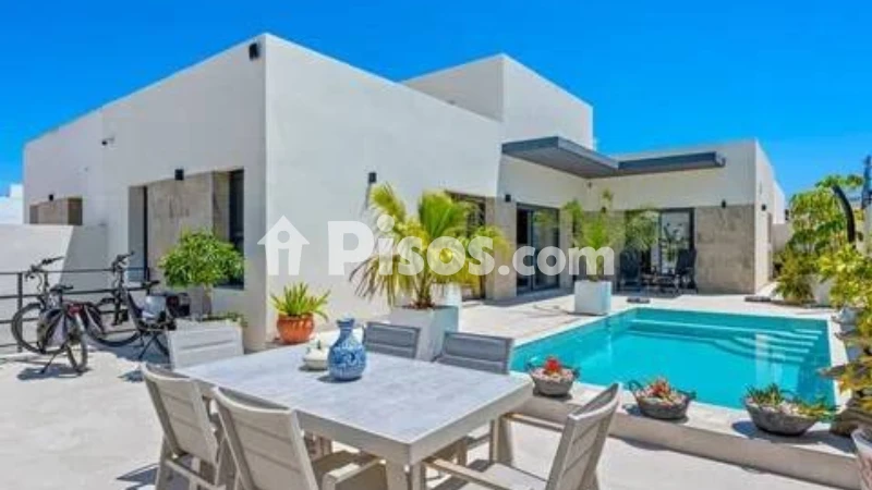 Casa – Daya Nueva