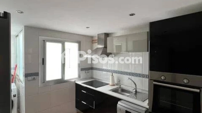 Fotografía del inmueble reportado: 900 €/mes — Almería, Almería