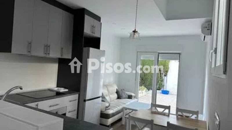 Fotografía del inmueble reportado: 650 €/mes — Granada, Granada