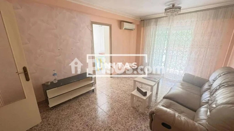 Piso en venta en Calle de la Sierra de Cavalls