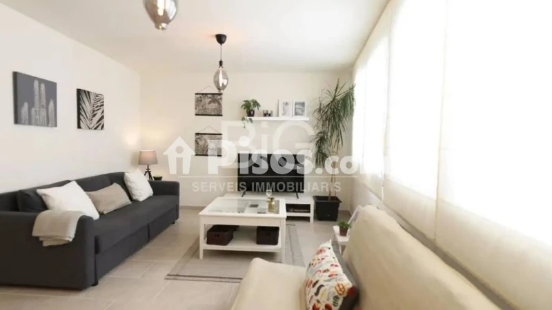 Fotografía del inmueble reportado: 946 €/mes — Barcelona, Barcelona