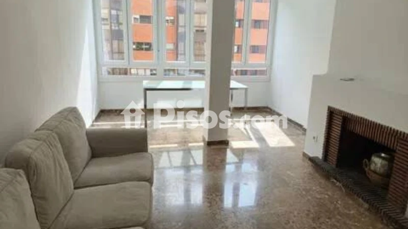 Fotografía del inmueble reportado: 1.200 €/mes — Sevilla, Sevilla