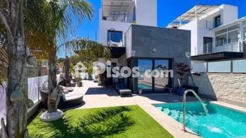 Chalet en venta en Torrevieja