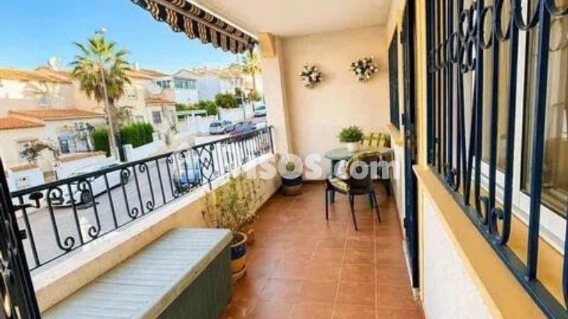 Pis – Orihuela, Urbanización Monte Golf Fase III, Villa Martín