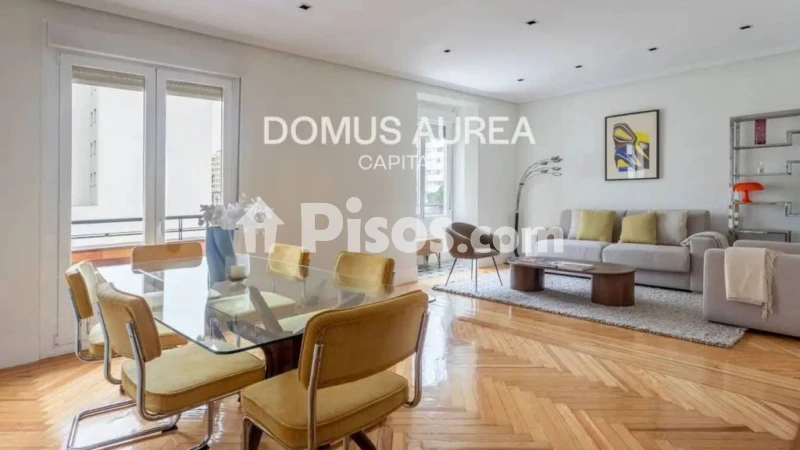 Piso en alquiler en Chamberí
