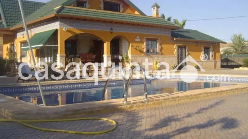 Casa – Catral