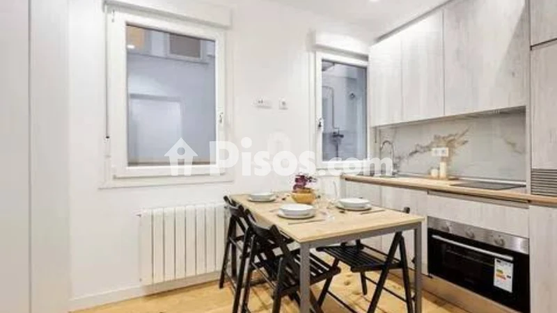 Piso en alquiler en Argüelles