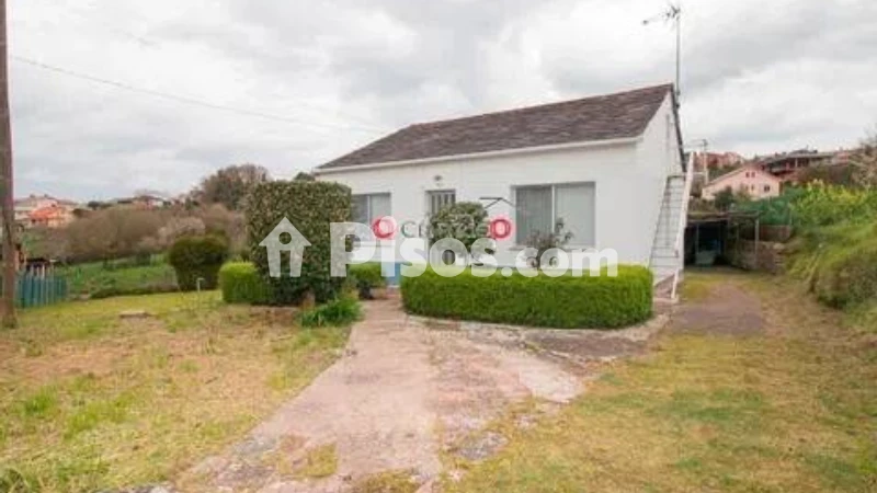 Casa – Os Regos, Urbanización Xardín de Nós, O Coroto