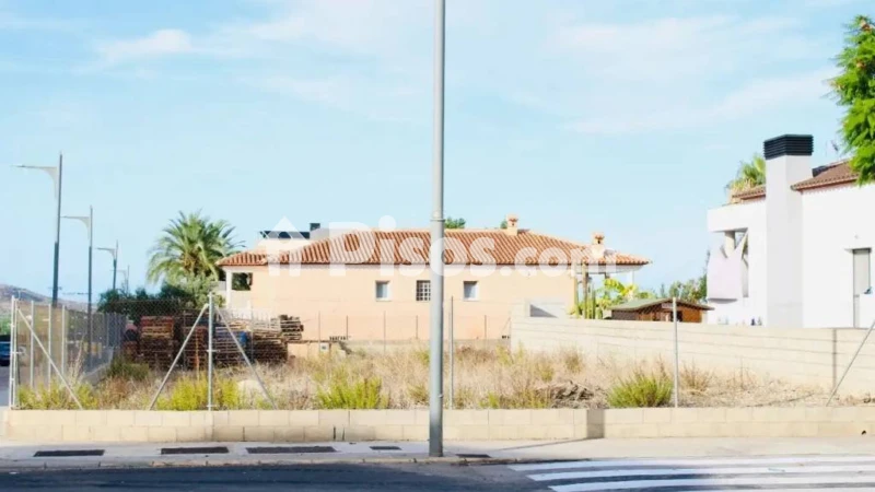 Terreno en venta en Pego