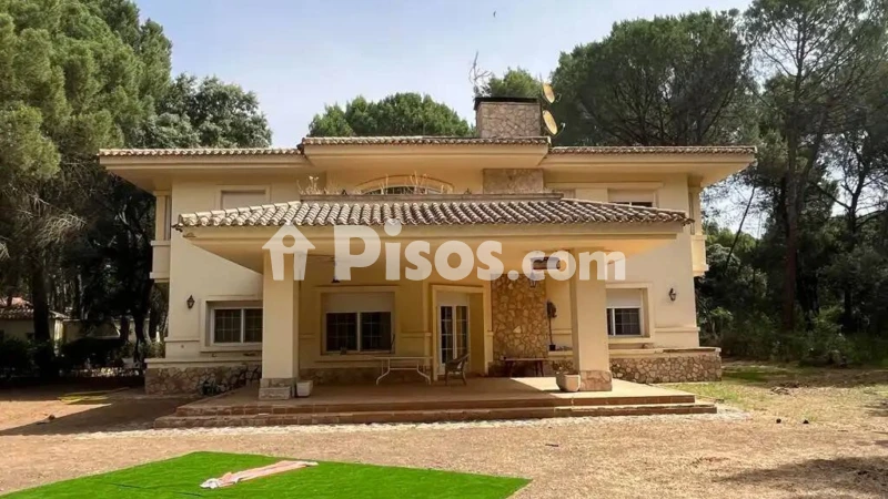 Casa – Albacete, Urbanización Pinares del Júcar