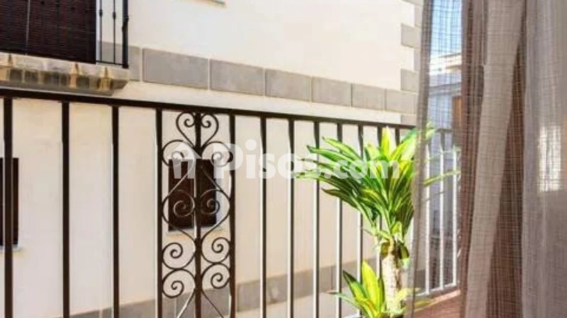 Fotografía del inmueble reportado: 820 €/mes — Granada, Granada