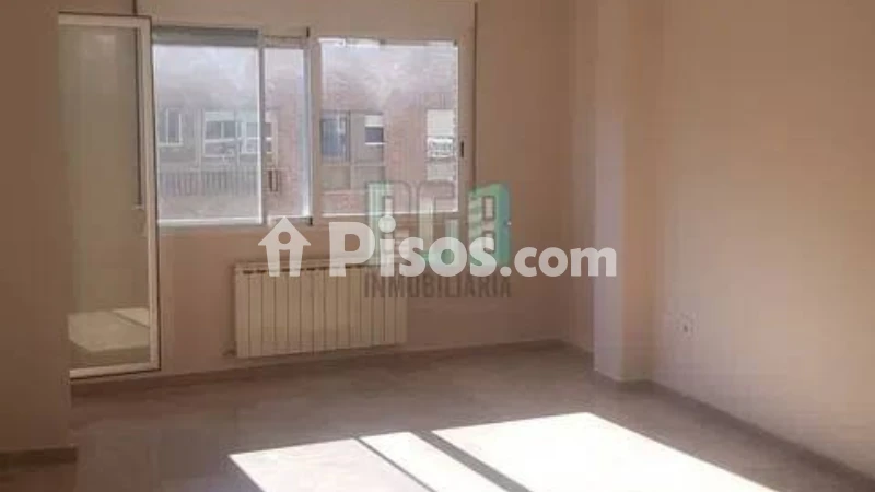 Piso en alquiler en Santa Cruz-San Antonio Abad-Industria, Cañicas