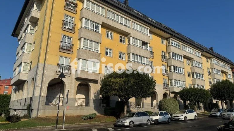 Local comercial en venta en Narón