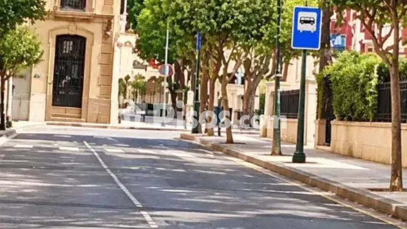 Fotografía del inmueble reportado: 850 €/mes — Almería, Almería