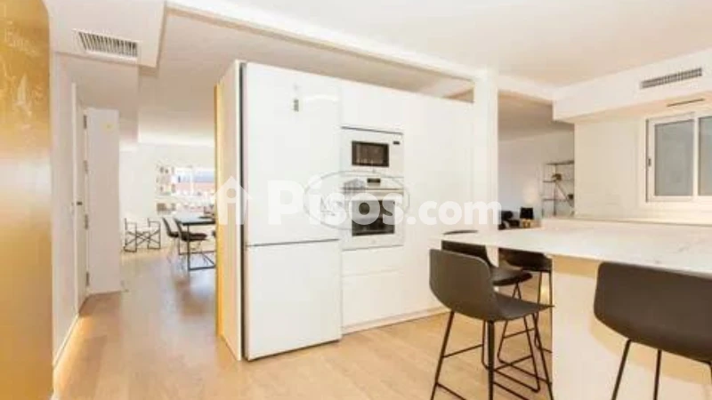Fotografía del inmueble reportado: 2.700 €/mes — Valencia, Valencia