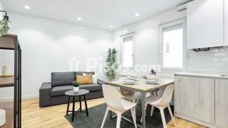 Piso en alquiler en Argüelles