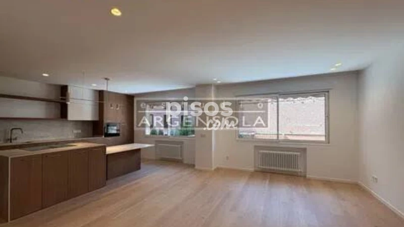 Piso en alquiler en Almagro