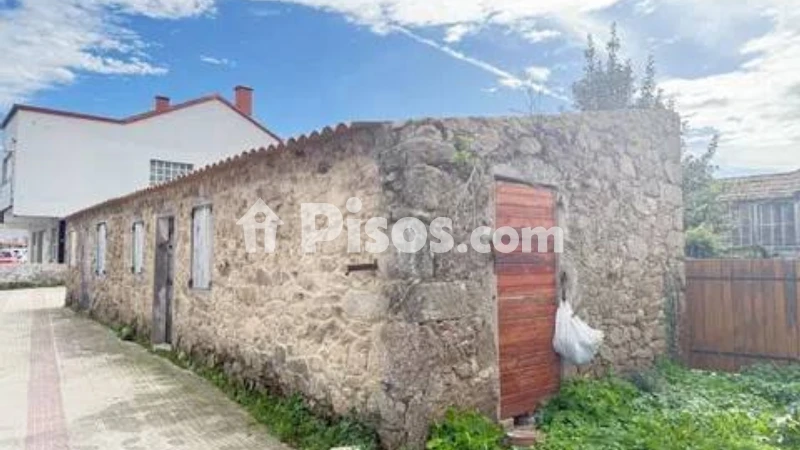 Pis – Arteixo, Fonte da Horta, O Outeiro