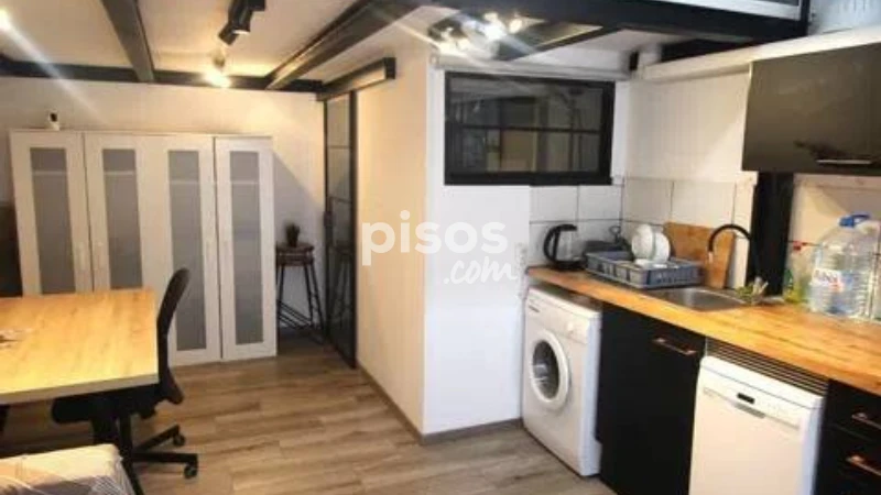 Piso en alquiler en Sants-Badal