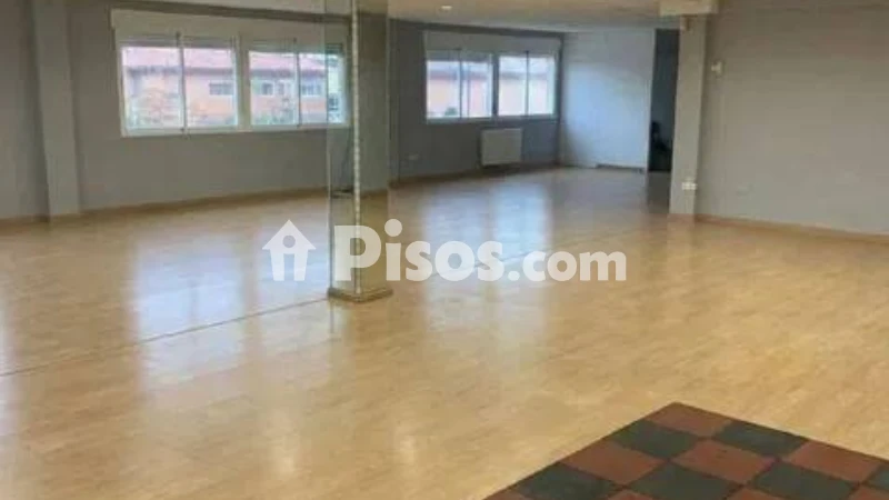 Local comercial en venta en Caranza