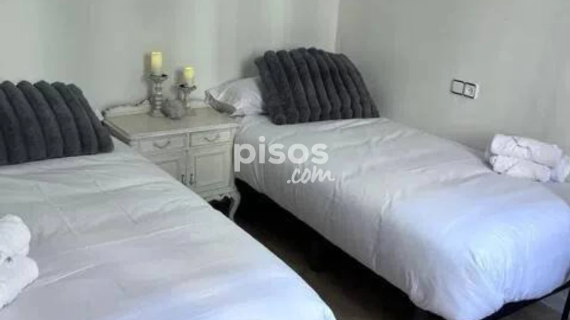 Piso en alquiler en Carrer d'Entença, cerca de Gran Via de les Corts Catalanes