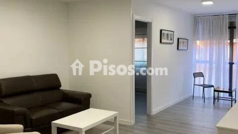 Piso en alquiler en Opañel