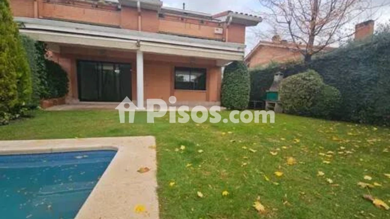 Casa en alquiler en Valdebebas-Valdefuentes