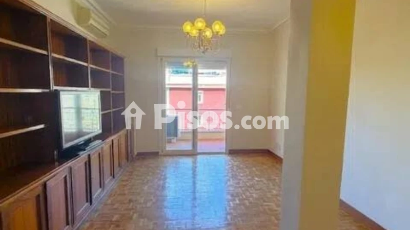 Piso en alquiler en Concepción