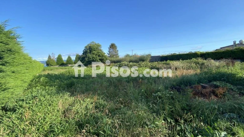 Terreno en venta en A Lamela