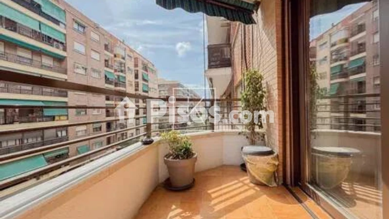 Piso en alquiler en Malilla