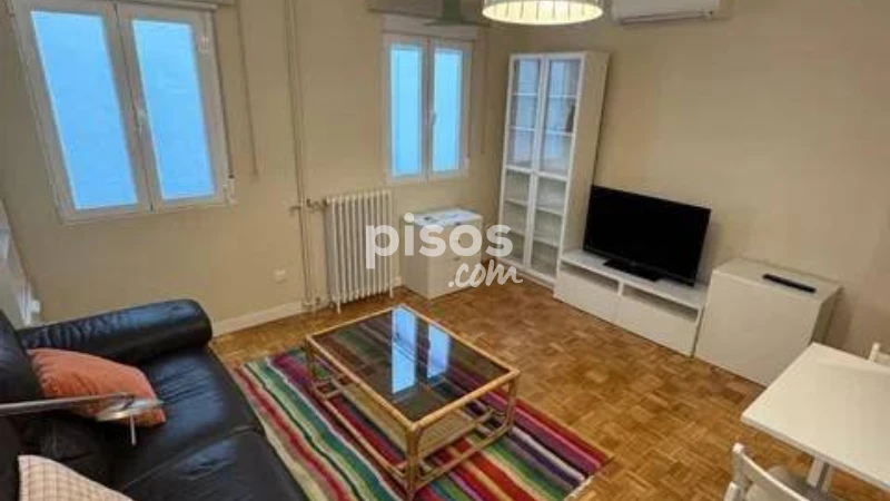 Piso en alquiler en Argüelles