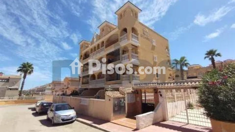 Pis – Orihuela, Urbanización Pueblo Príncipe, Villa Martín