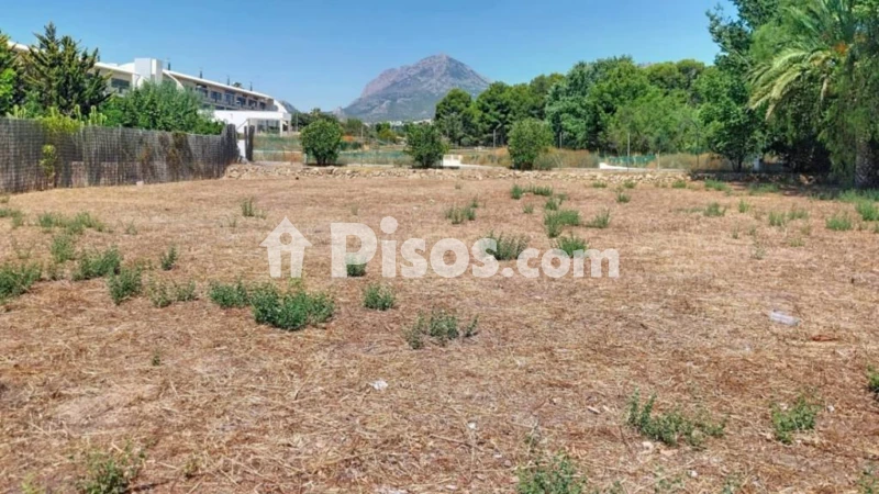 Terreno en venta en Urbanizaciones