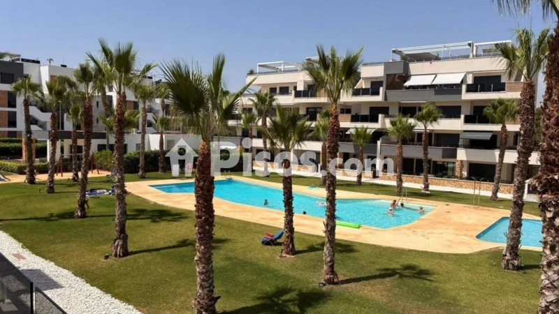 Pis – Orihuela, Paraje Los Almendros, Urbanización la Florida