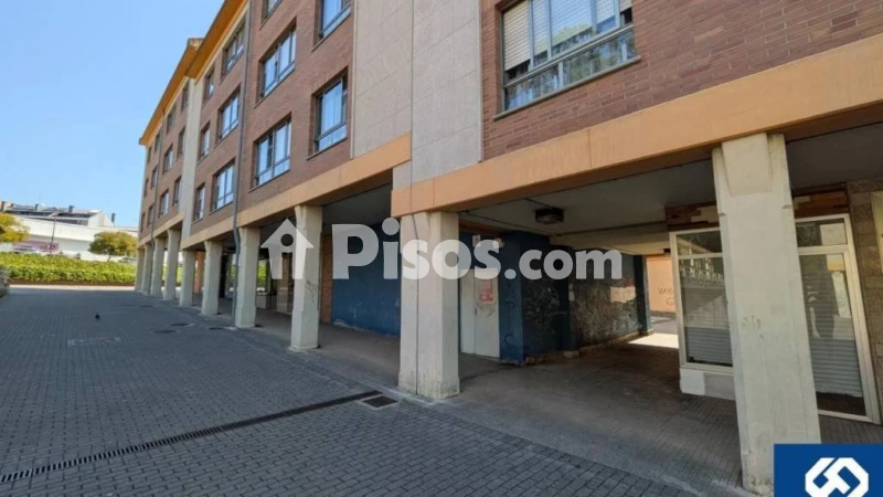 Local comercial en venta en Plaza Areeiros