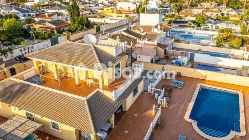 Chalet en venta en Torrevieja