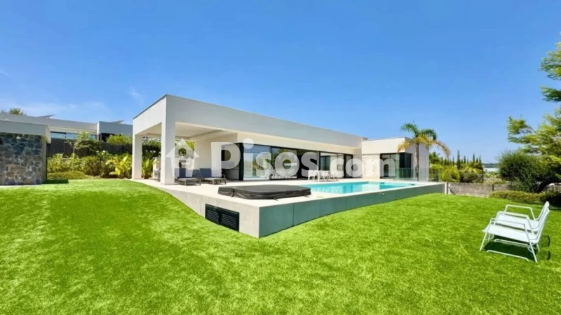 Chalet en venta en Orihuela