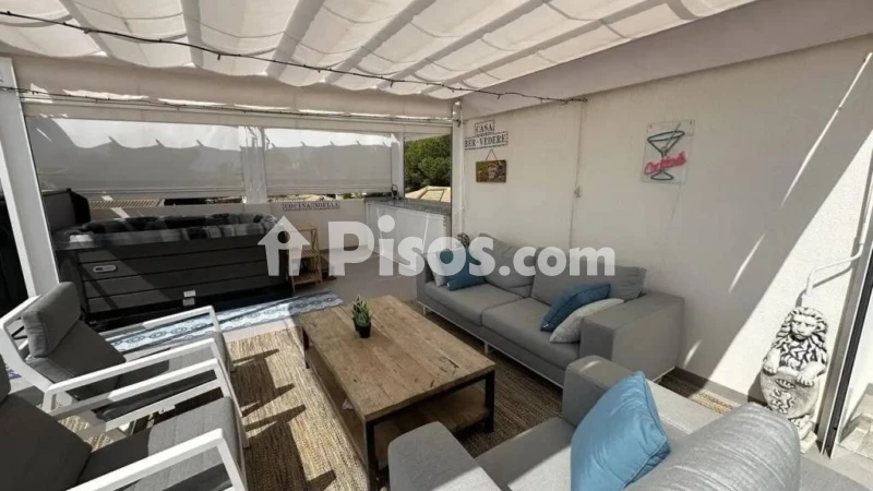 Pis – Orihuela, Villa Martín