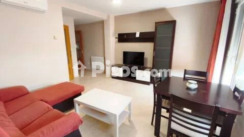 Fotografía del inmueble reportado: 900 €/mes — Jaén, Jaén