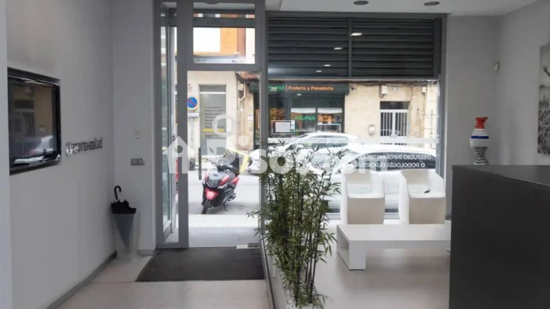 Local comercial en venta en Plaza de España