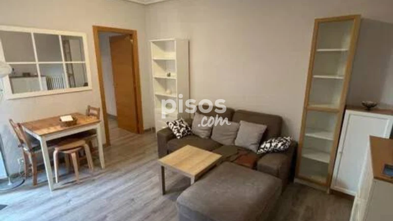 Piso en alquiler en Calle de Andrés Tamayo