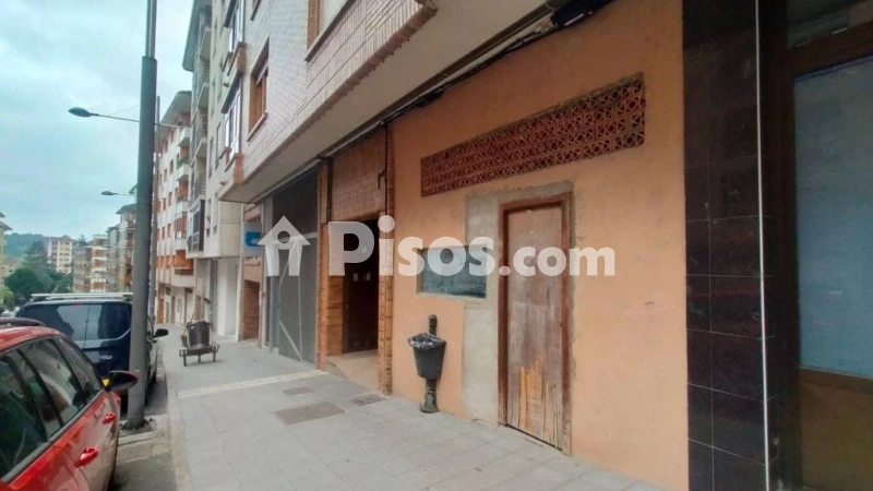 Local comercial en venta en Pravia