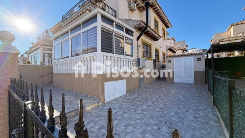 Casa – Orihuela, Urbanización Villacosta II-Las Filipinas, Villa Martín