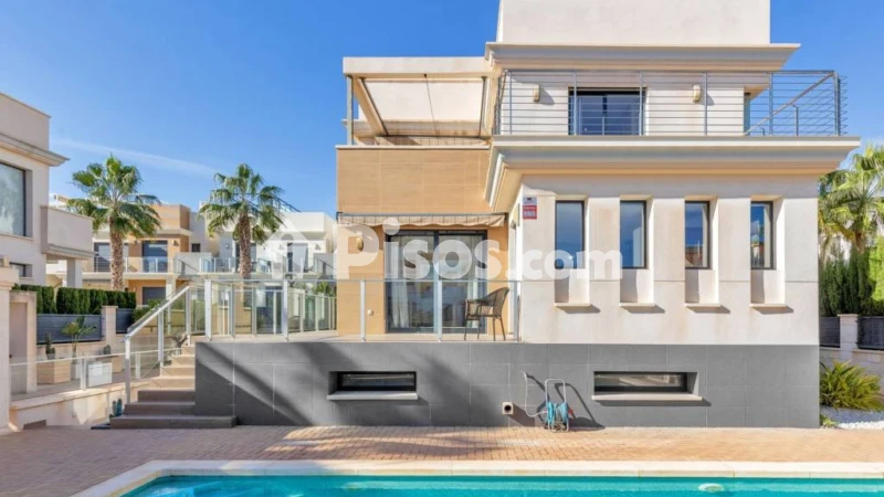 Casa – Orihuela, Urbanización La Zenia II