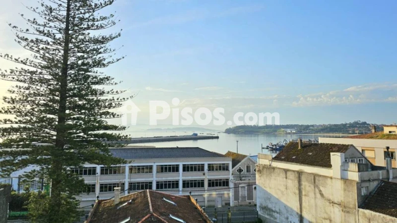 Piso – A Pobra do Caramiñal, A Covecha, San Lázaro