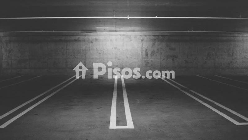 Garaje en venta en Santiago de Compostela