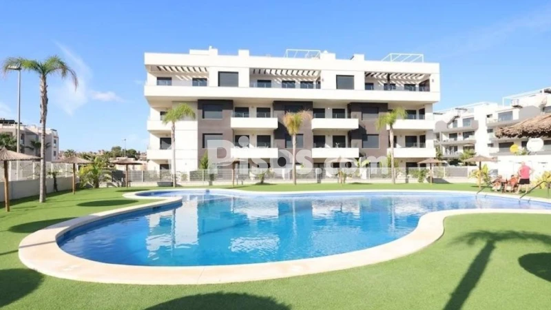 Pis – Orihuela, Urbanización Villacosta II-Las Filipinas, Villa Martín