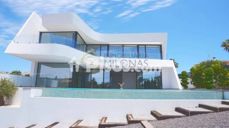 Casa – Calp, Ortembach, Urbanització Els Carrions